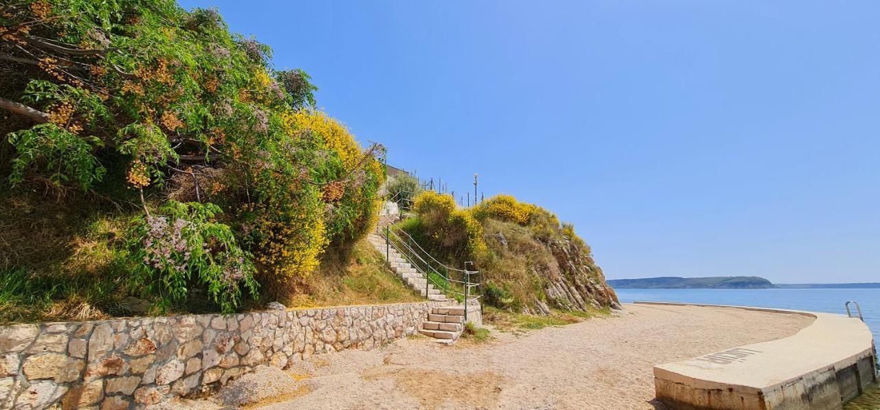 Apartments Nicolas - Beach & Sea 10M Away - Amazing Sea View! Ртина Экстерьер фото